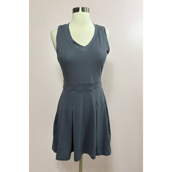 Rae Mode Athletic Dress in Grey Size Small - Picture 1 of 2